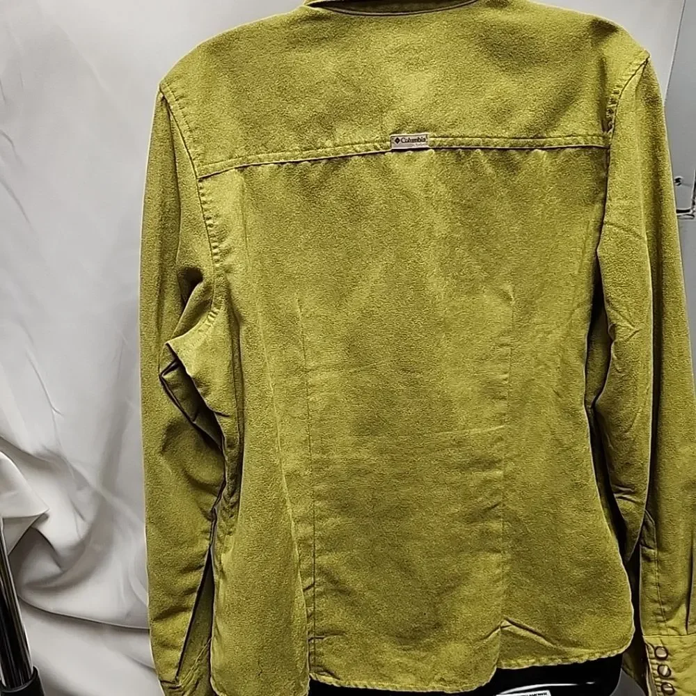 Columbia XCO Pistachio Green Faux Suede Pearl Snap Long Sleeve Shirt Women's M